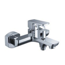 Baterie cada sau dus Gehler Quadrat cromat 6292592C cu accesorii (para de dus mobila, furtun flexibil, agatatoare de dus)