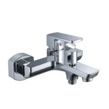 Baterie cada sau dus Gehler Quadrat cromat 6292592C cu accesorii (para de dus mobila, furtun flexibil, agatatoare de dus)